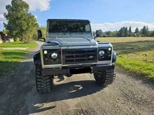 Land Rover Defender 110 Station Wagen 5 Türig