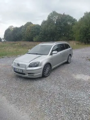 Toyota Avensis 2.2 D-CAT Combi Sol