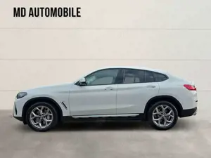 BMW X4 xDrive 30 d ACC AHK Bild 2