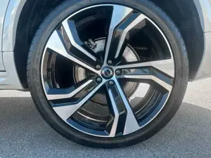 Volvo XC90 T8 AWD Recharge Ultimate Bright 7-Sitzer SD Bild 2