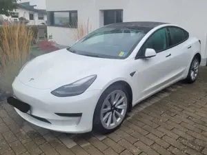 Tesla Model 3 Model 3 Standard Reichweite Plus Hinterradantrieb