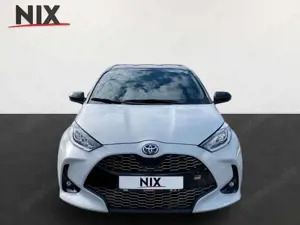 Toyota Yaris 1.5 Hybrid GR Sport LED SHZ KLIMA KAMERA Bild 5