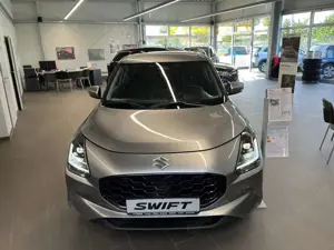 Suzuki Swift 1.2 Hybrid  Comfort+ Vorführwagen Bild 5
