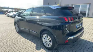 Peugeot 3008 Puretech 130ch SS BVM6 Allure Bild 3