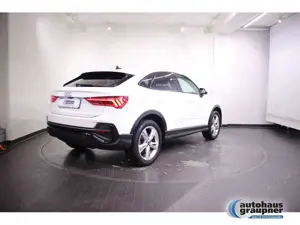 Audi Q3 45 TFSI e S line NAVI ACC MATRIX-LED 360° Bild 4