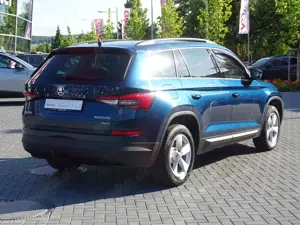 Skoda Kodiaq 2.0 TSI DSG 4x4 LED Navi Sitzheizung AHK Bild 4