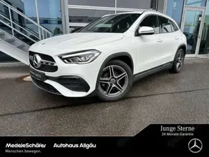 Mercedes-Benz GLA 200 GLA 200 AMG AHK Kamera Led Ambi ElHeck MBUX DAB