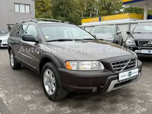 Volvo XC70 2.4 D5 AWD Kinetic/1.Hand/155TKM/TOP Bild 3