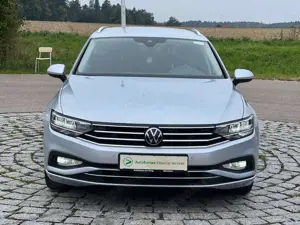 Volkswagen Passat Variant Passat Var: Bus.2.0 TDI DSG AHK Kam LED ACC Nav