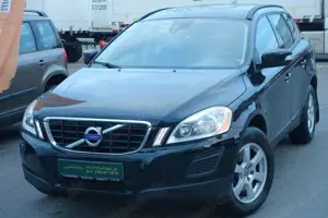 Volvo XC60 Kinetic Drive*LED*AHK*SHZ*NAVI*5-ZYLINDER**