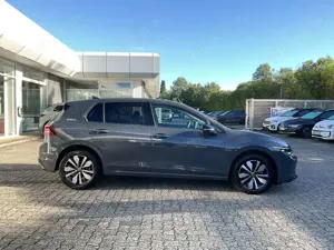 Volkswagen Golf VIII 2.0 TDI Goal AHK RFK ACC LEDPlus Sitzh Bild 5