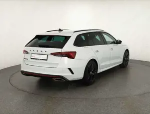 Skoda Octavia Combi 2.0 TDI DSG RS LED Navi Head-Up Bild 5