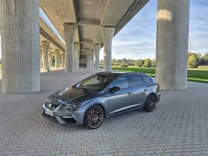SEAT Leon Cupra 300 4 Drive