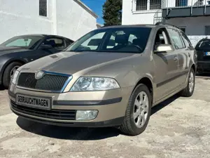 Skoda Octavia Combi Elegance Automatik Bild 2