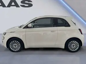 Fiat 500e 500 e Base Nichtraucher ****Wallbox Geschenkt**** Bild 3