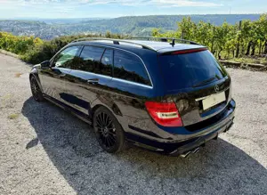 Mercedes-Benz C 63 AMG Bi-Xenon, Kamera, PTS, Harman Kardon ! Bild 5