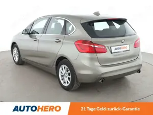 BMW 220 220i Active Tourer Advantage *NAVI*TEMPO*PDC*SHZ* Bild 4
