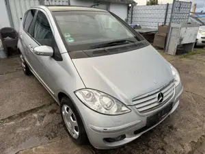 Mercedes-Benz A 200 A 200 (169.033)Automatik