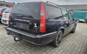 Volvo V70 2.5