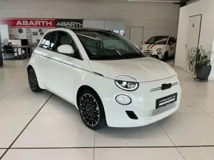 Fiat 500e La Prima by Bocelli 3+1 42 kWh