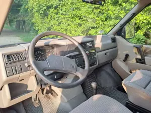 Volkswagen T4 T4/MULTIVAN/CARAVELLE Transporter 70B 1C2 Bild 2