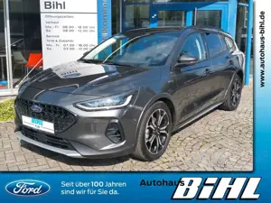 Ford Focus Turnier Active Glasdach AHK Standheiz. HUD
