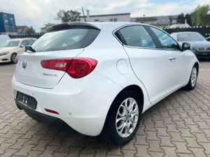 Alfa Romeo Giulietta Super Bild 5