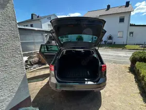 Volkswagen Passat Variant Passat Variant 2.0 TDI SCR DSGBMT) Highline Bild 5