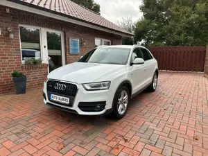 Audi Q3 2.0 TDI quattro, AHK, Xenon!!!