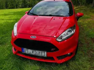 Ford Fiesta 1.6 EcoBoost mit Leder-Sport-Paket ST