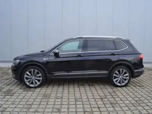 Volkswagen Tiguan Allspace 2.0 TDI 240 PS 4M DSG Highline AHK/20-ZOLL+DCC/TO Bild 2