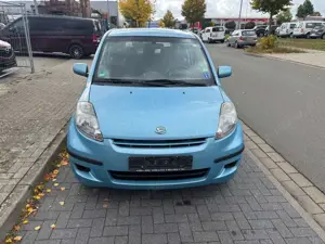 Daihatsu Sirion 1.3 ECO 4WD *2. Hand*Automatik*Klima*PDC* Bild 2
