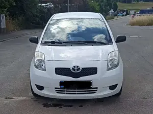 Toyota Yaris Yaris 1.0 VVT-i Cool Bild 2
