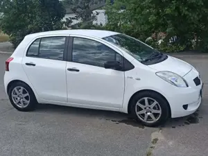 Toyota Yaris Yaris 1.0 VVT-i Cool Bild 4