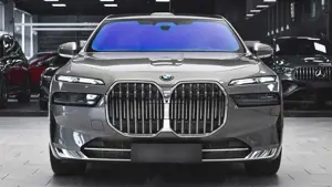 BMW 750 e xDrive Executive Lounge PHEV Sportautom