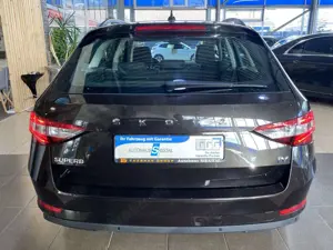 Skoda Superb Ambition iV Navi AHK PDC SHZ DAB+ DCC Bild 5