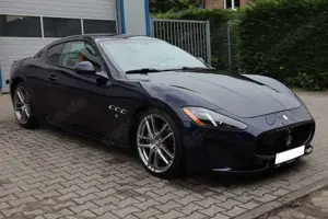 Maserati GranTurismo 4.7 V8 Sport /NAVI/LEDER/KEYLESS/CAM