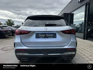 Mercedes-Benz GLA 220 GLA 220 d 4M AMG Premium+ AHK LEDER Pano NP75 Park Bild 4