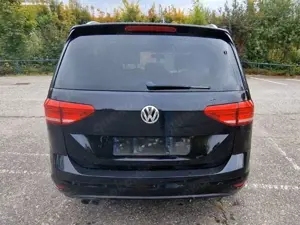 Volkswagen Touran Touran Diesel 2.0 TDI SCR Highline Bild 3