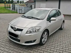 Toyota Auris Auris 2.2 D-4D D-CAT