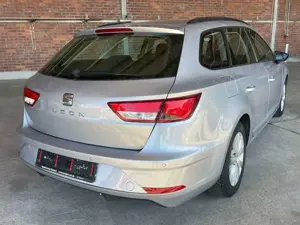 SEAT Leon ST Style/NAVI/PDC/TEMPO Bild 5