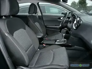 Kia Ceed / cee'd 1.5T 140 SPIRIT TECHNIK Bild 4