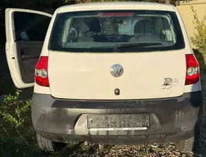 Volkswagen Fox Fox 1.2, SERVICE neu, TÜV 08/2027 Bild 4