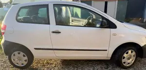 Volkswagen Fox Fox 1.2, SERVICE neu, TÜV 08/2027 Bild 3