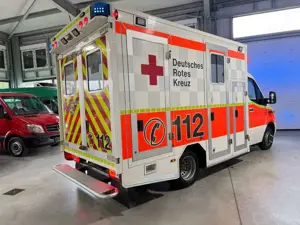 Mercedes-Benz Sprinter III 519 CDI RTW/KTW*RETTUNGSFAHRZEUG* Bild 5