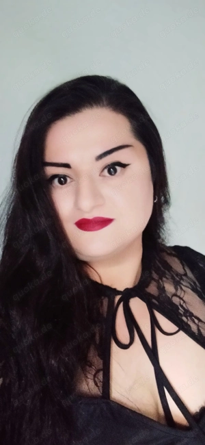 Paar sucht Frau für FFM  Bild 4