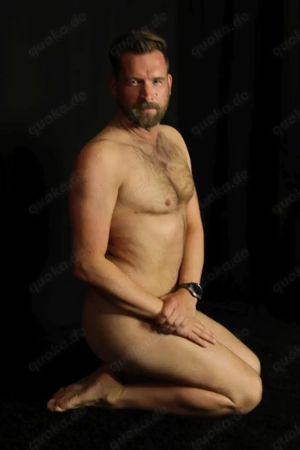 Nackte Treffen mit Männern 65+ privat, Sauna, FKK, Pornokino