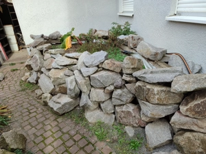 Bruchsteine, Sandsteine, Pflastersteine kostenlos 