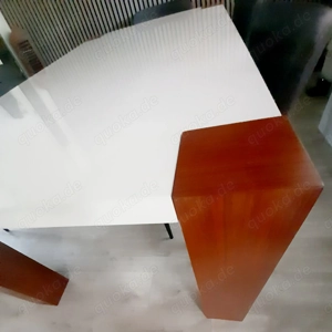 Esstisch hochglanz weiss + Furnier-Holz