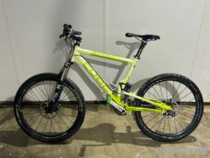 Stereo Cube K18 (2008) Fully